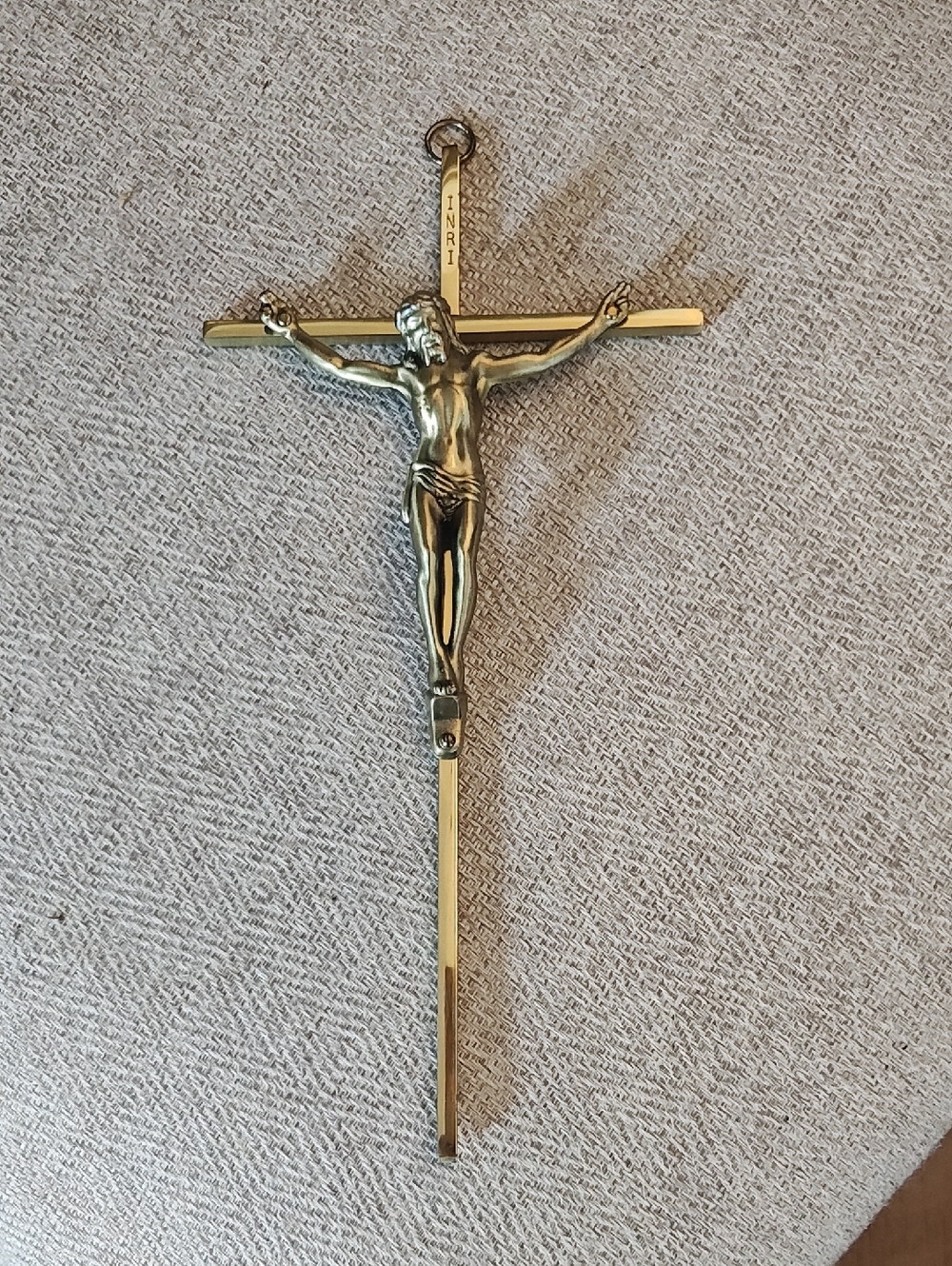 Gold Tone Crucifix Wall Cross with Corpus